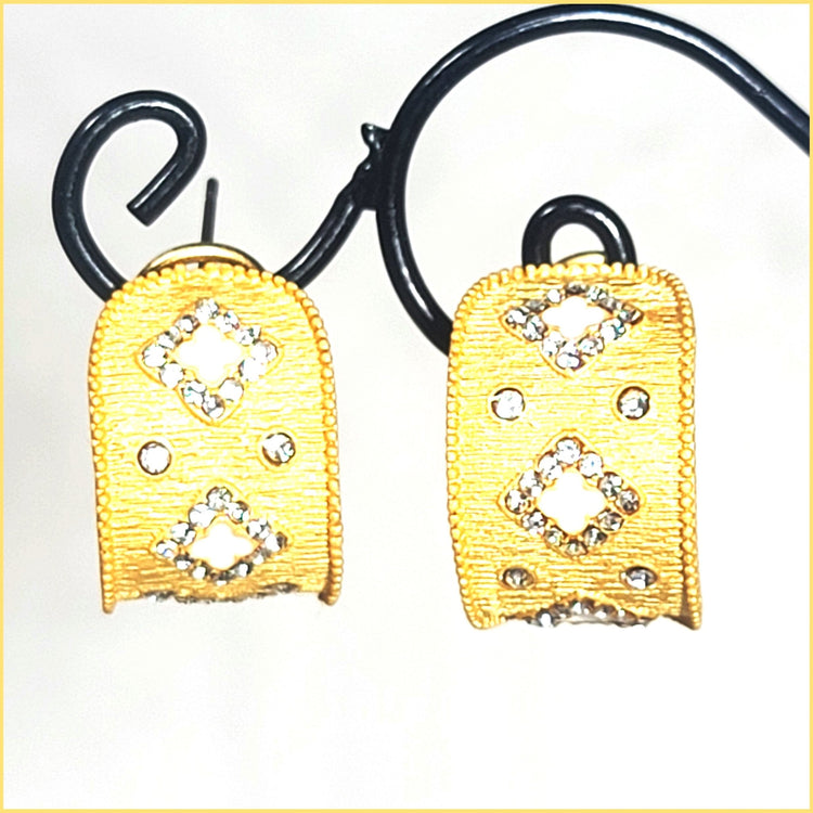 Florentine Style Curve Earrings - Leila Jewels