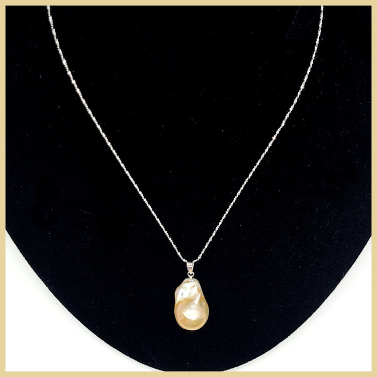 Baroque Pearl Pendant Necklace - Leila Jewels