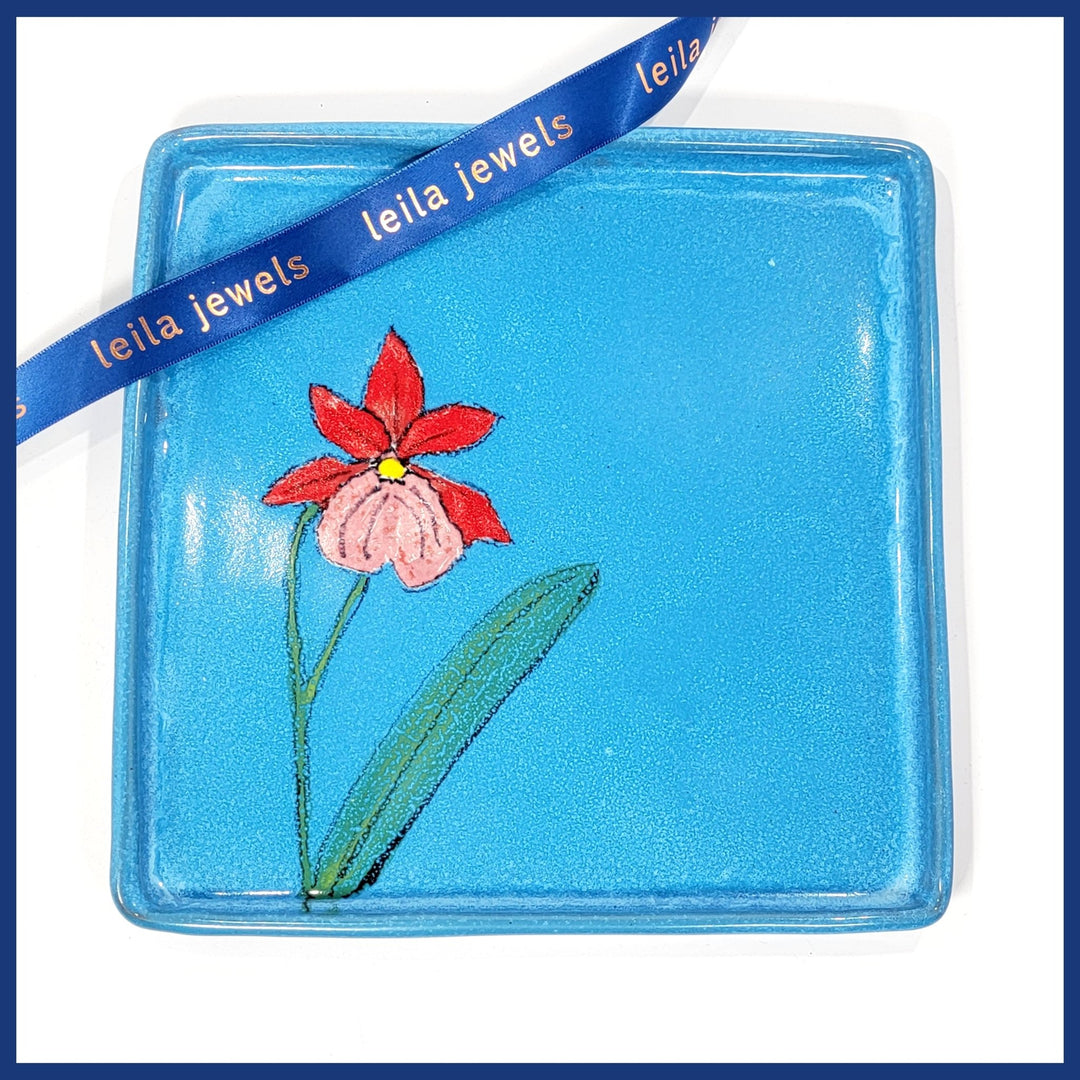 Stoneware Serving Plate | Matzah Plate - Leila Jewels