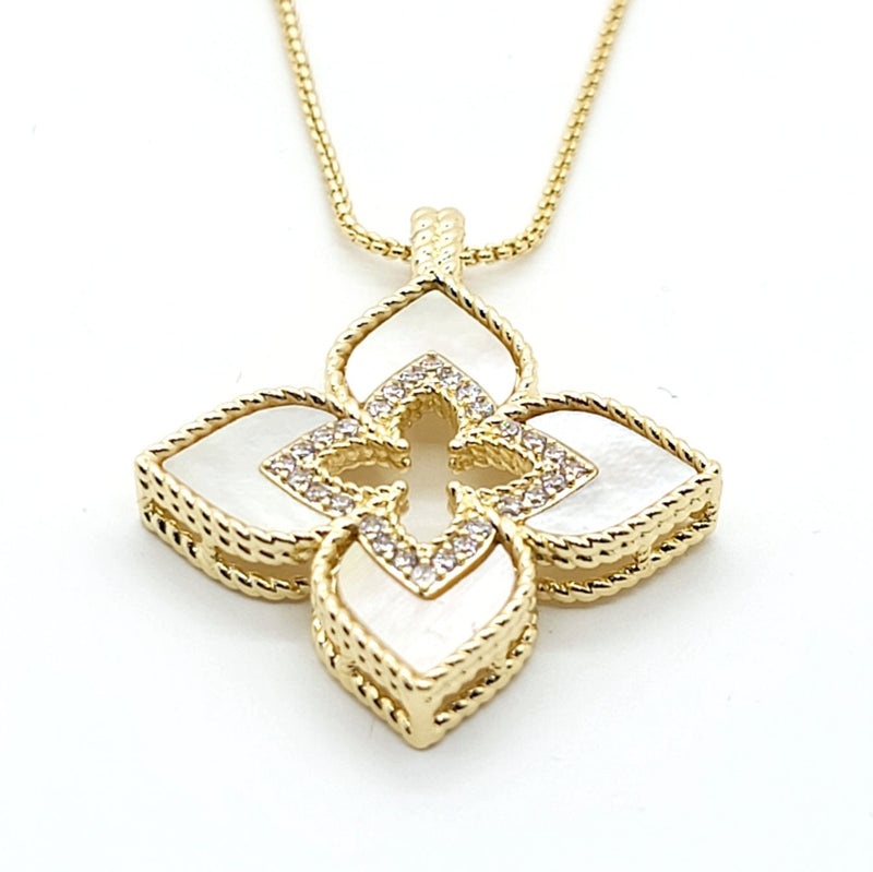Mother of Pearl Venetian Clover Pendant Necklace - Leila Jewels