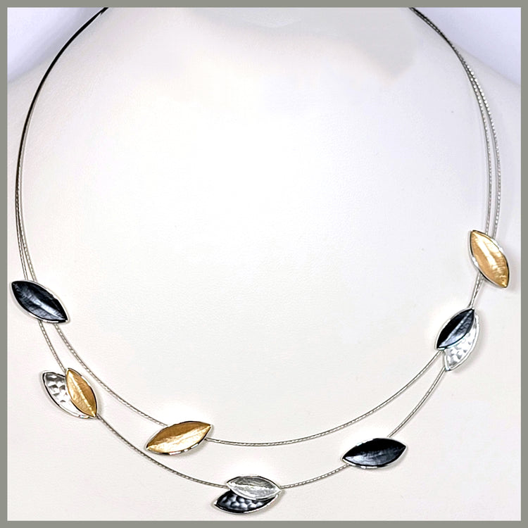 Enamel Leaves Necklace - Leila Jewels