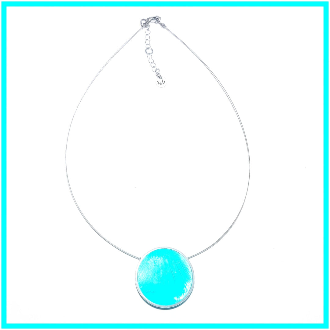 Reversible Round Pendant Necklace - Leila Jewels