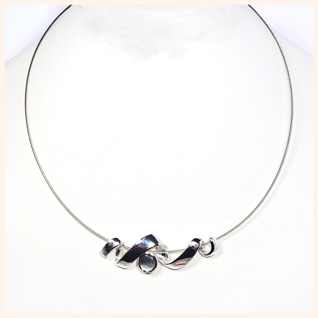Abalone Ribbon Necklace - Leila Jewels