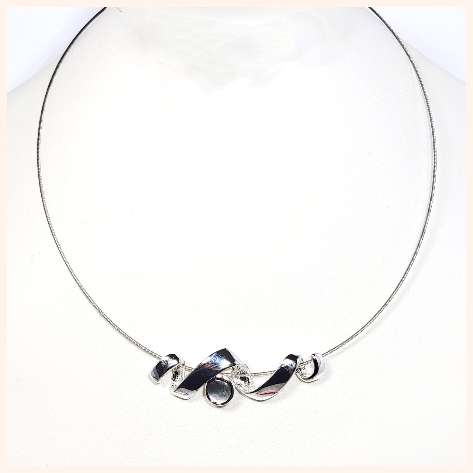 Abalone Ribbon Necklace - Leila Jewels