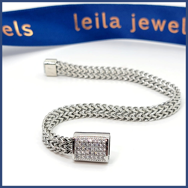 Pavé Clasp Magnet Bracelet - Leila Jewels
