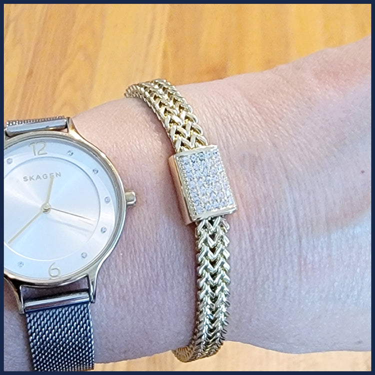 Pavé Clasp Magnet Bracelet - Leila Jewels