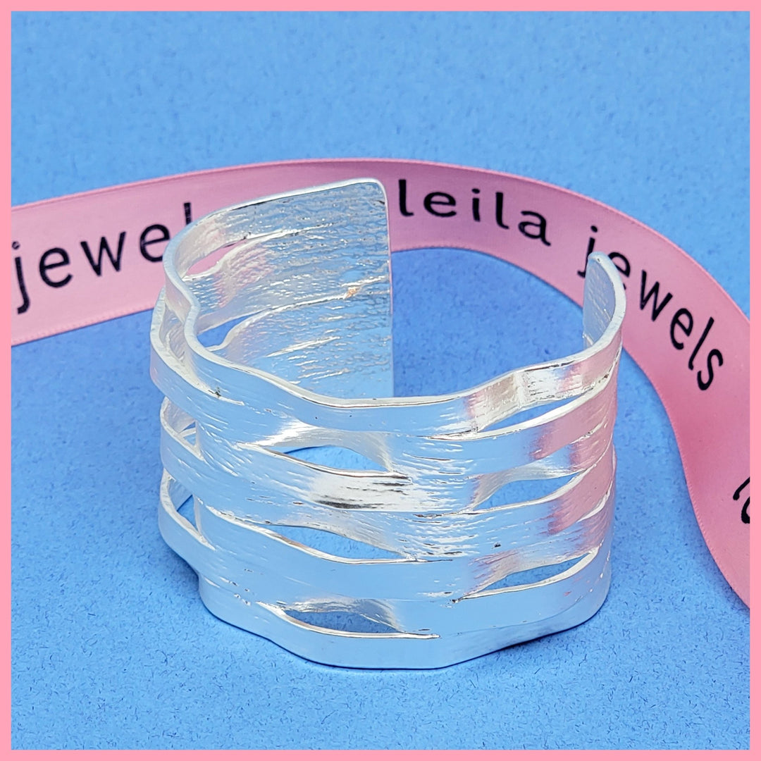 Wavy Open Cuff - Leila Jewels