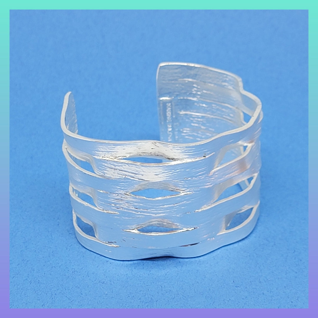 Wavy Open Cuff - Leila Jewels