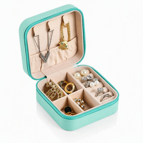 Chic Travel Jewelry Organizer - Leila Jewels