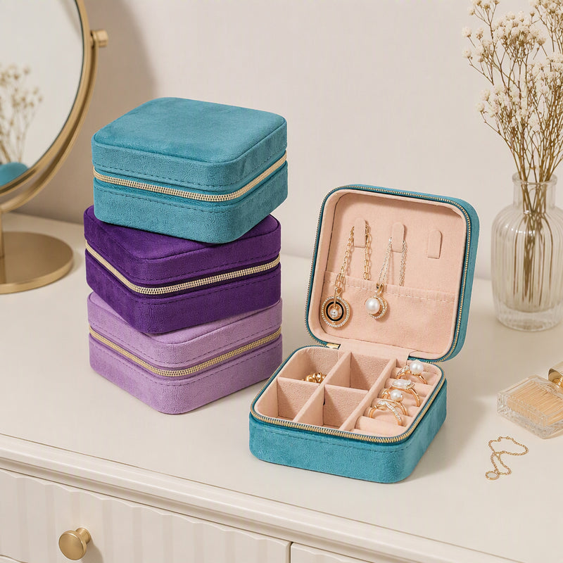Weekend Luxe Travel Jewelry Organizer – Plush Microfiber Case