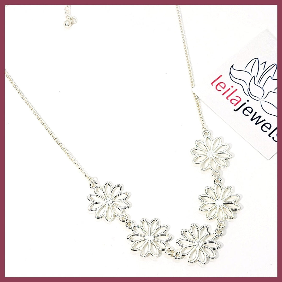 Five Flower Necklace - Leila Jewels