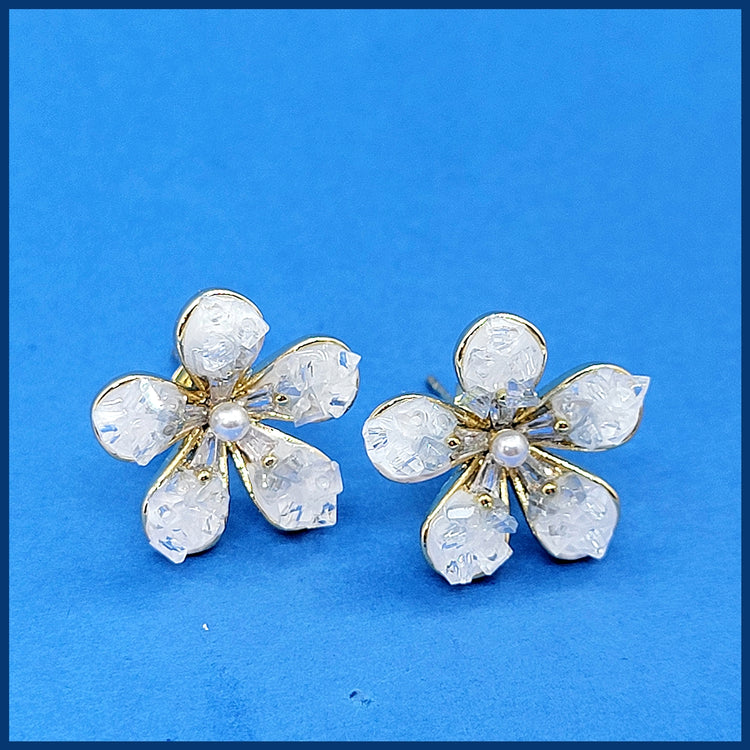 Druzy Stone Daisy Earrings - Leila Jewels