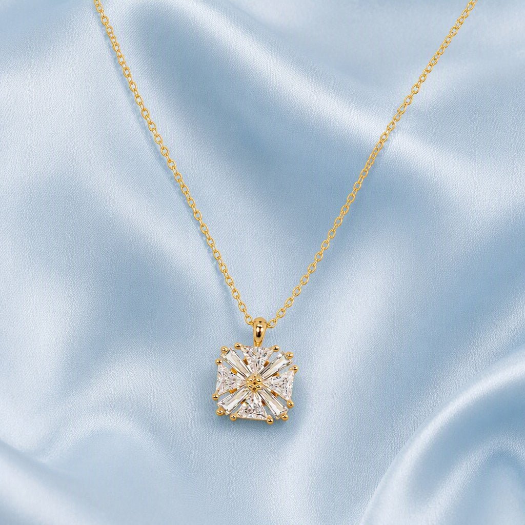 Starburst Cluster Pendant Necklace - Gold Vermeil - Leila Jewels