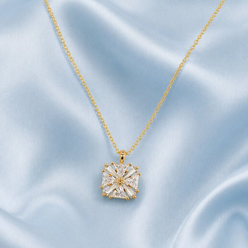 Starburst Cluster Pendant Necklace - Gold Vermeil - Leila Jewels