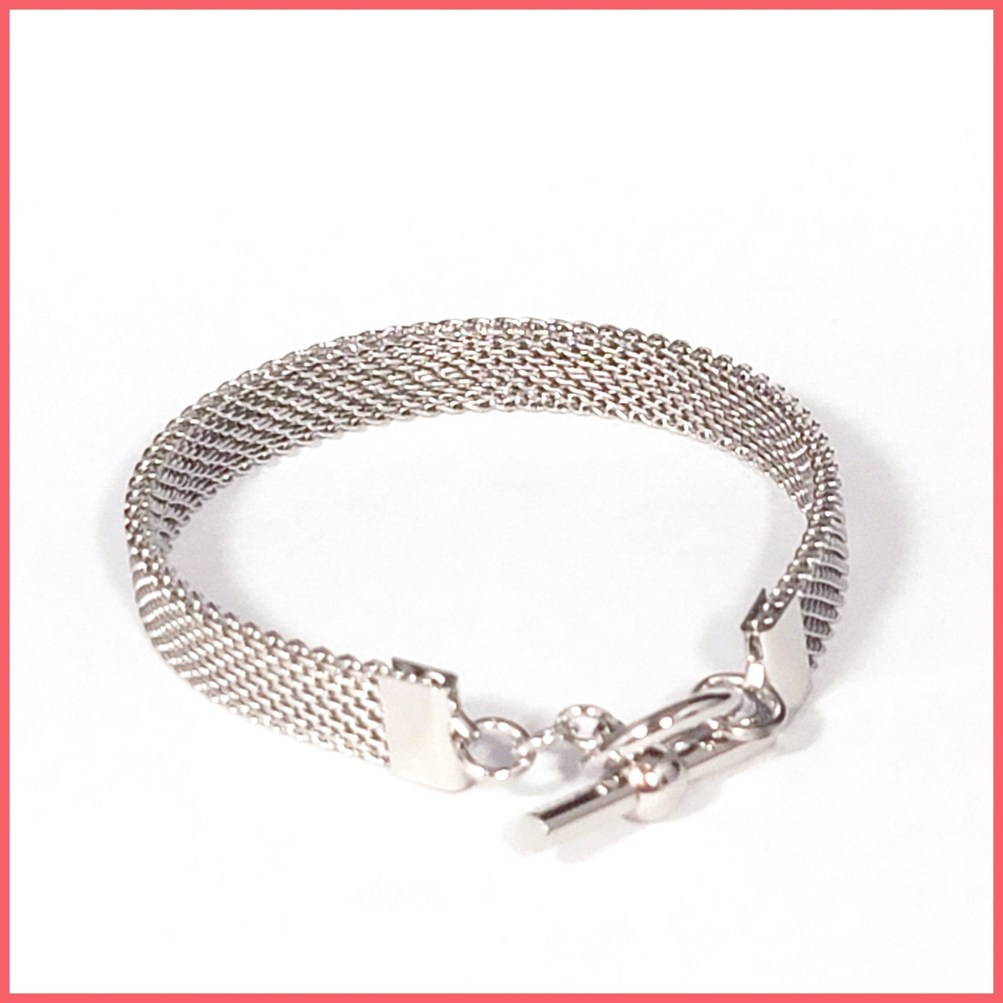 Slim Toggle Bracelet - Leila Jewels