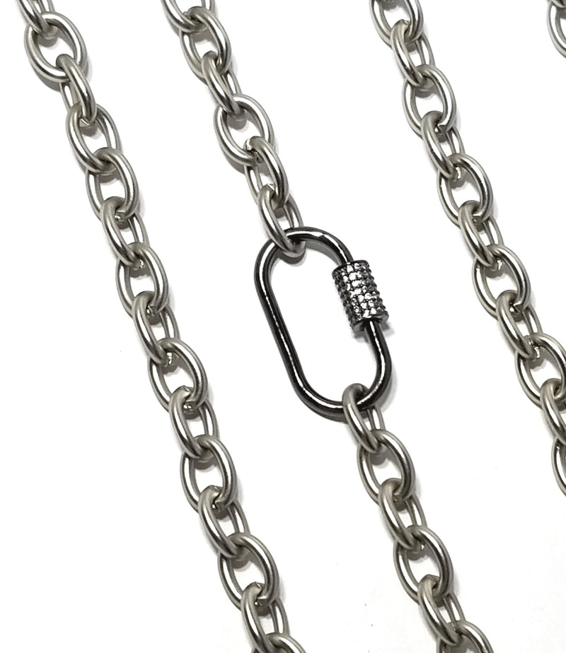 Matte Chain with Pavé Lock - Leila Jewels
