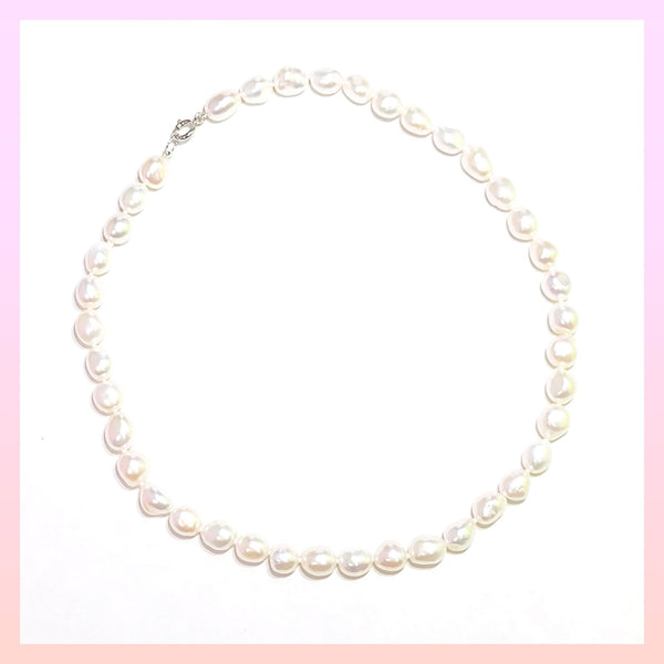 pearl necklace