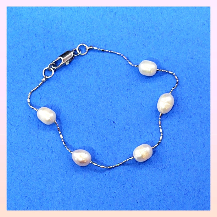 pearl station bracelet