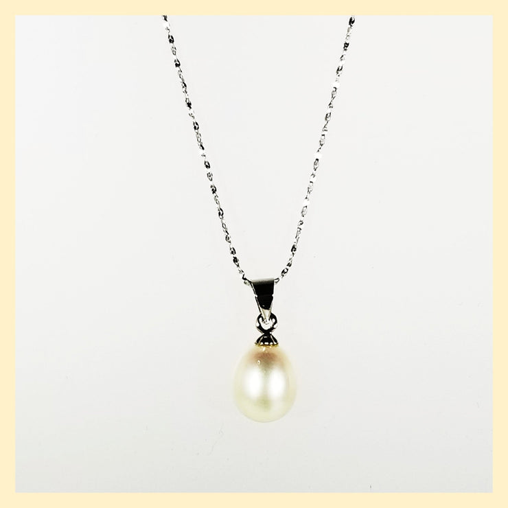 pearl teardrop necklace