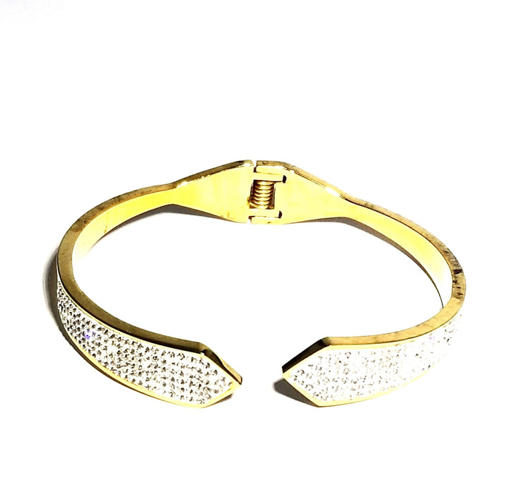 point pave cuff gold